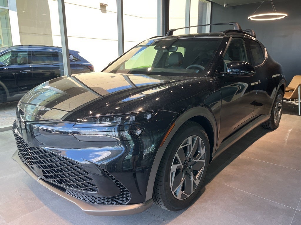 2024 Genesis GV60 Standard