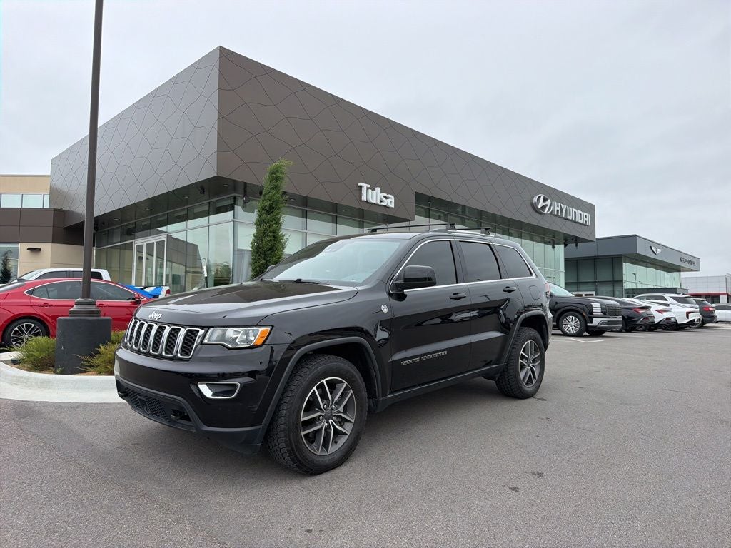 2020 Jeep Grand Cherokee Base
