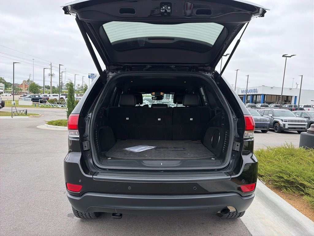 2020 Jeep Grand Cherokee Base