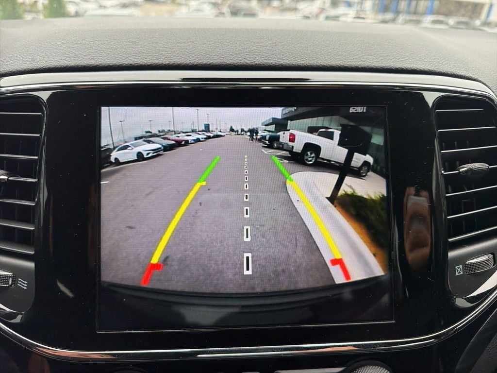 2020 Jeep Grand Cherokee Base