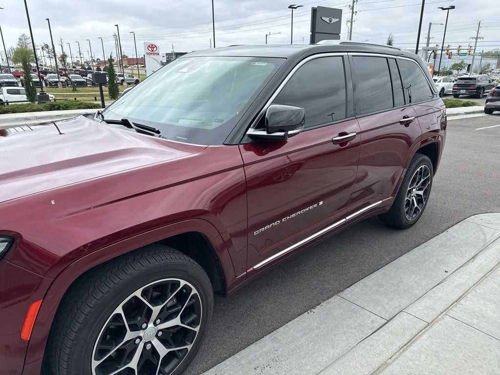 2022 Jeep Grand Cherokee Summit Reserve