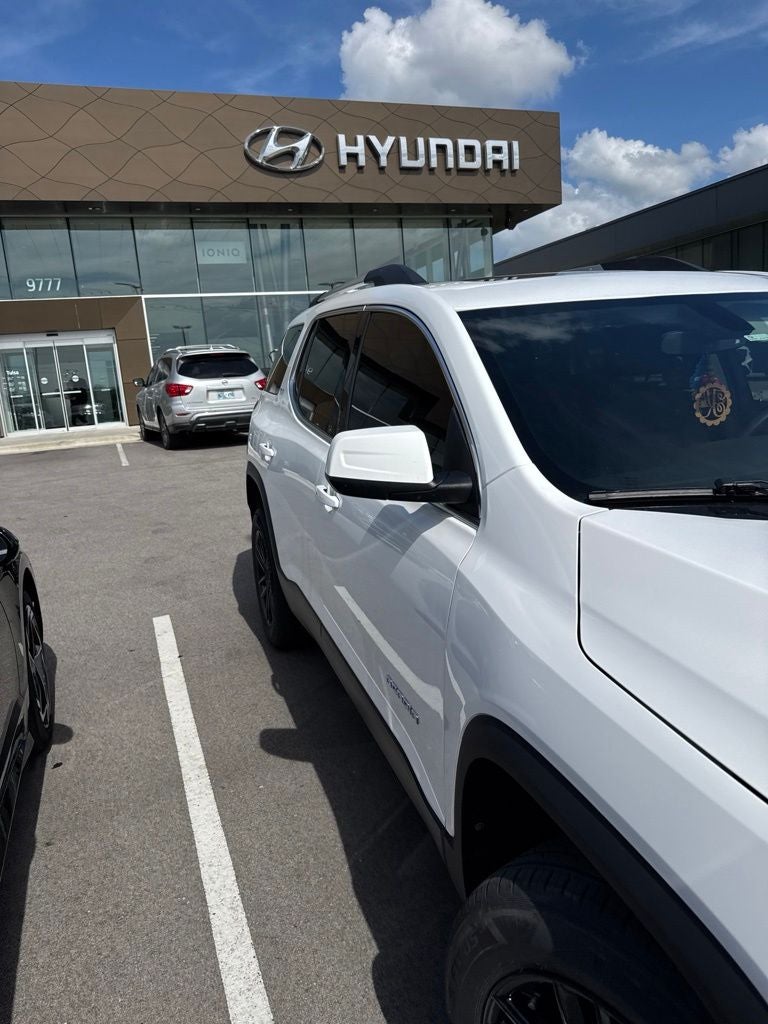 2019 GMC Acadia SLT-1