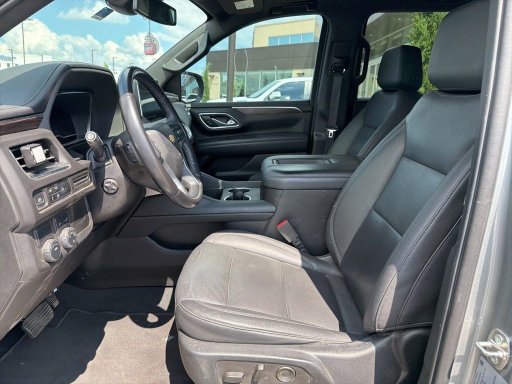 2023 Chevrolet Suburban LT
