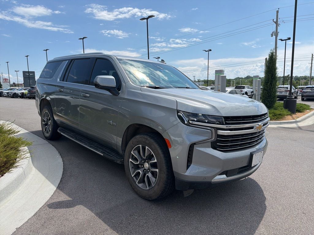 2023 Chevrolet Suburban LT