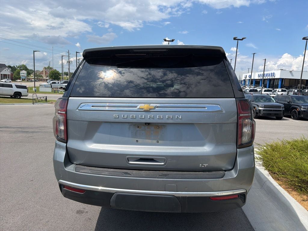 2023 Chevrolet Suburban LT