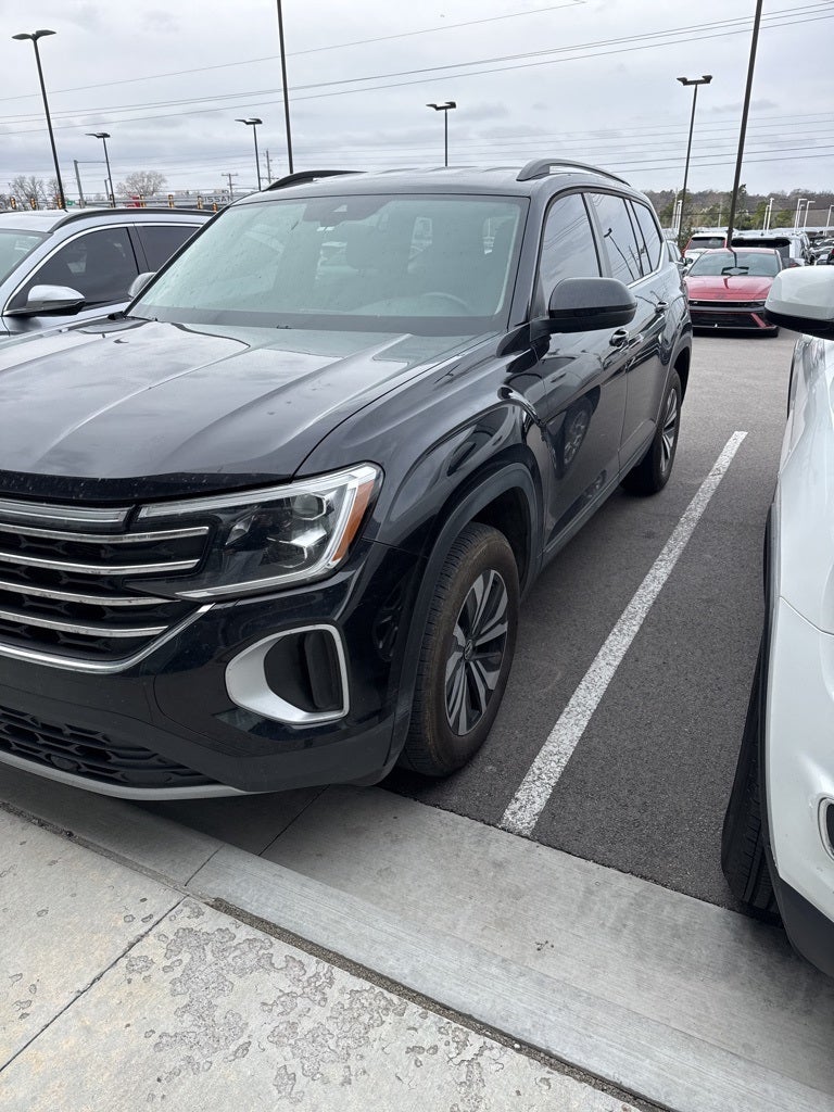 2025 Volkswagen Atlas 2.0T SE