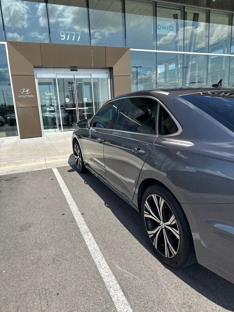 2022 Volkswagen Passat 2.0T SE