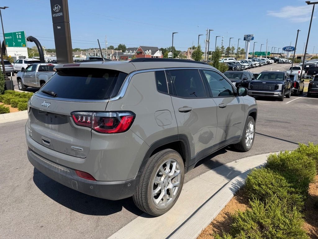 2023 Jeep Compass Latitude Lux