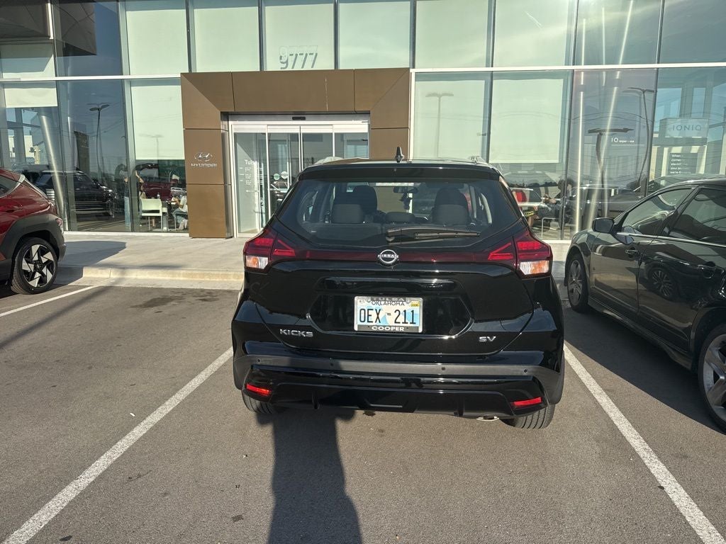 2023 Nissan Kicks SV