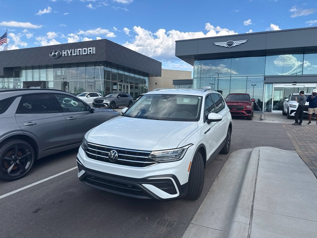 2023 Volkswagen Tiguan 2.0T SE