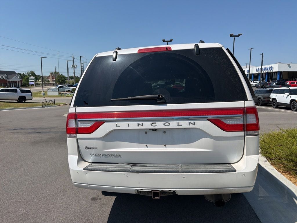 2017 Lincoln Navigator Select