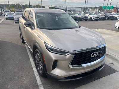 2022 INFINITI QX60 LUXE