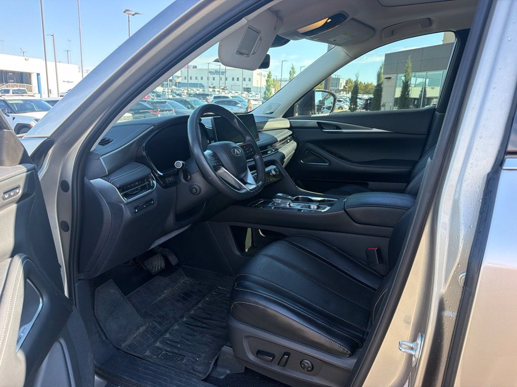 2022 INFINITI QX60 LUXE