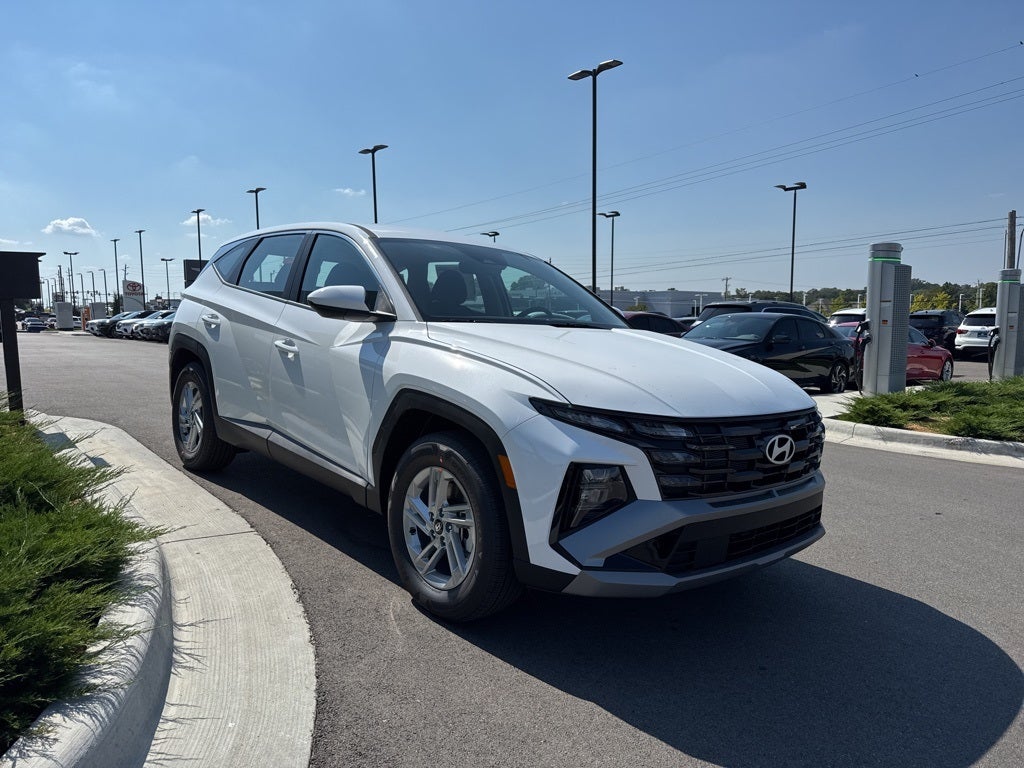 2026 Hyundai Tucson SE FWD