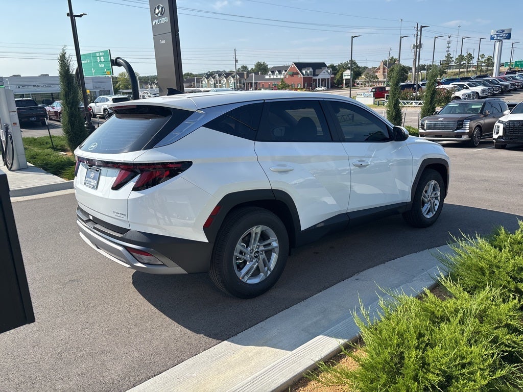 2026 Hyundai Tucson SE FWD