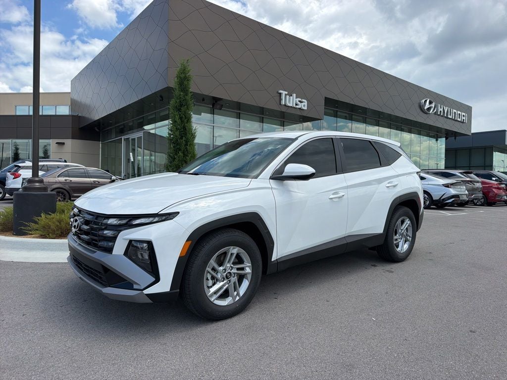 2026 Hyundai Tucson SE FWD
