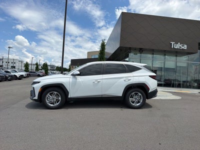 2026 Hyundai Tucson SE FWD