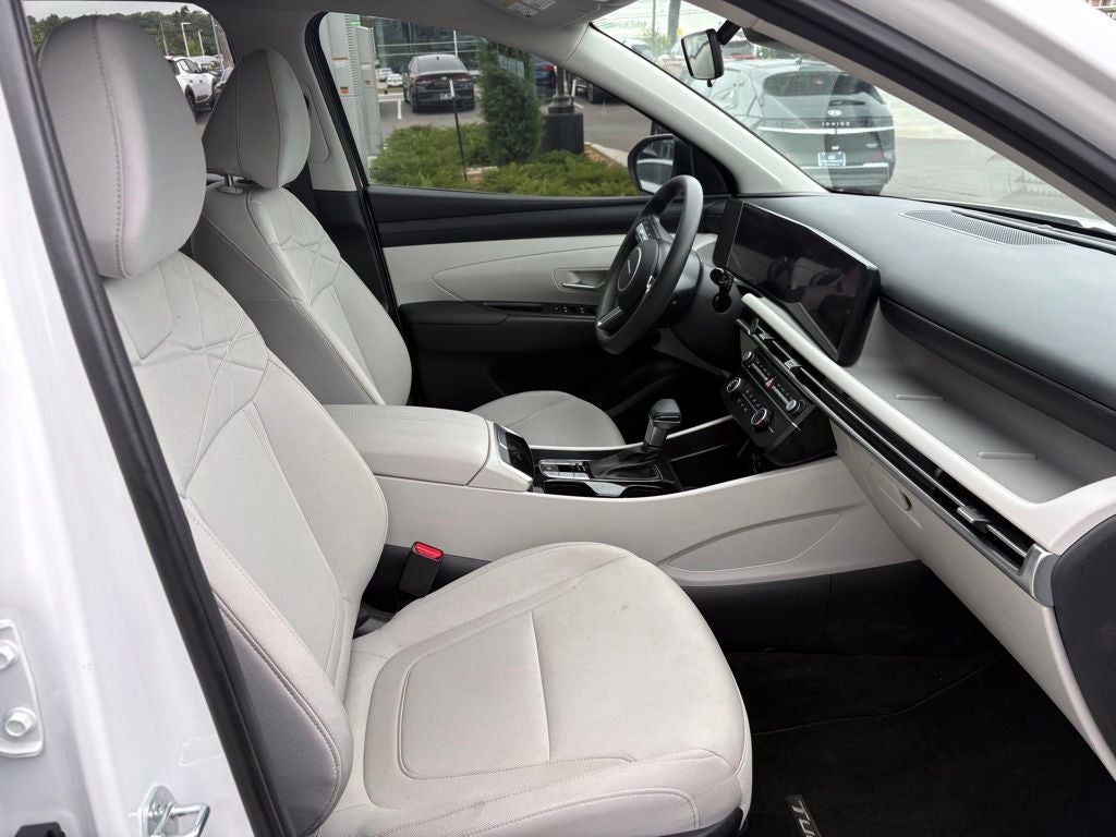 2025 Hyundai Tucson SE