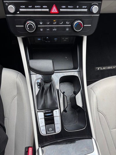 2025 Hyundai Tucson SE