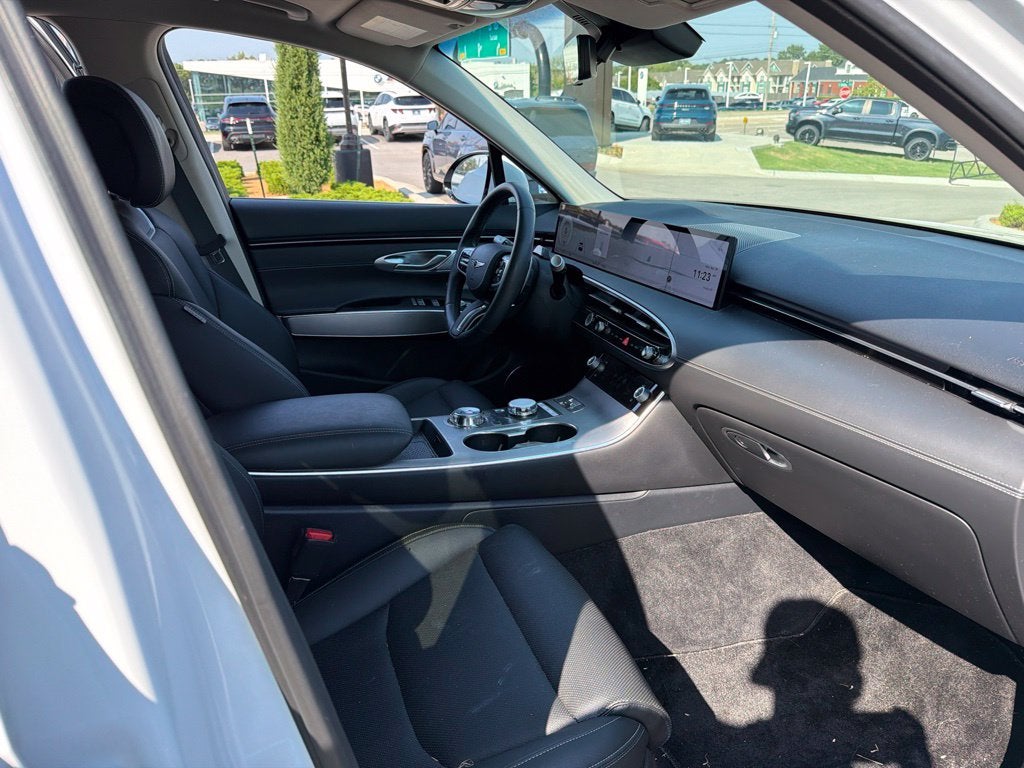 2026 Genesis GV70 2.5T Select