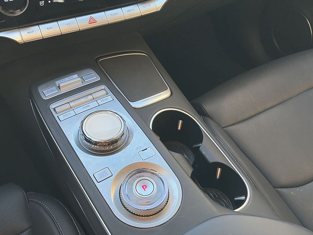 2024 Genesis GV70 2.5T