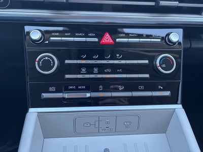 2026 Hyundai Santa Fe SE FWD