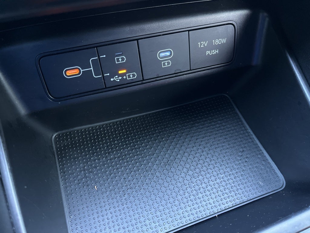 2025 Hyundai Santa Cruz SE