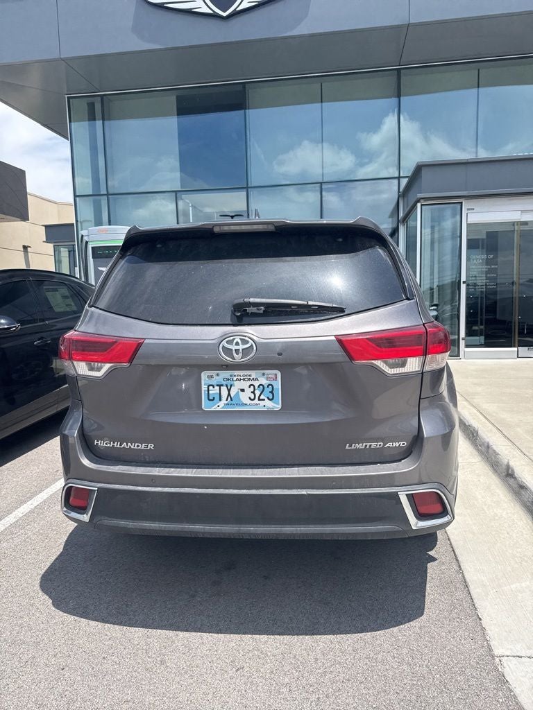 2017 Toyota Highlander Limited Platinum