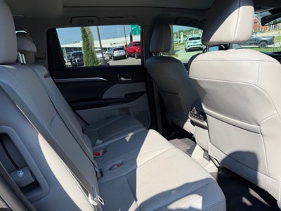 2019 Toyota Highlander Limited Platinum