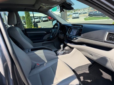 2019 Toyota Highlander Limited Platinum