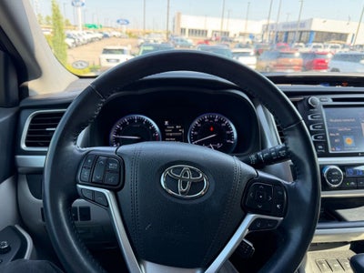 2019 Toyota Highlander Limited Platinum