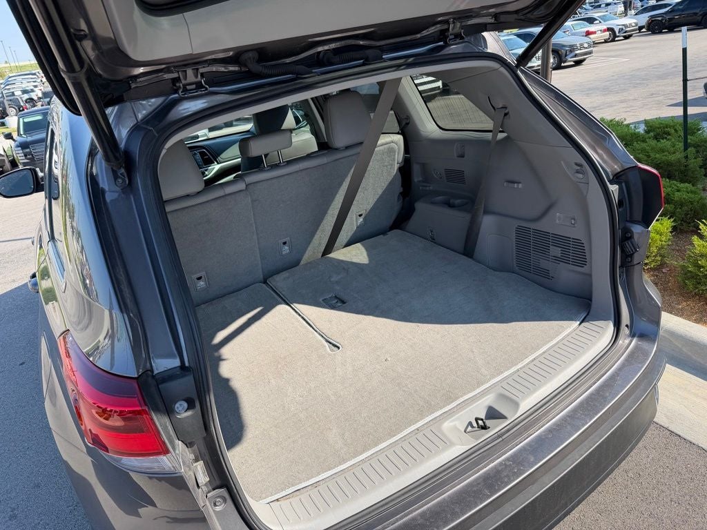 2019 Toyota Highlander Limited Platinum
