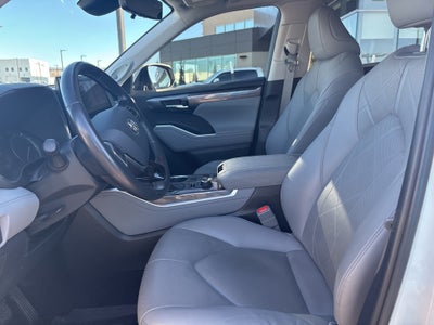 2020 Toyota Highlander Platinum