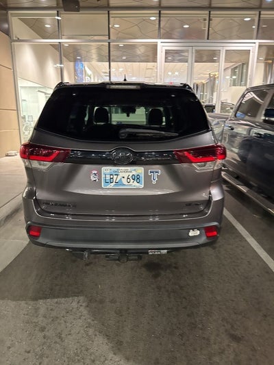 2019 Toyota Highlander SE