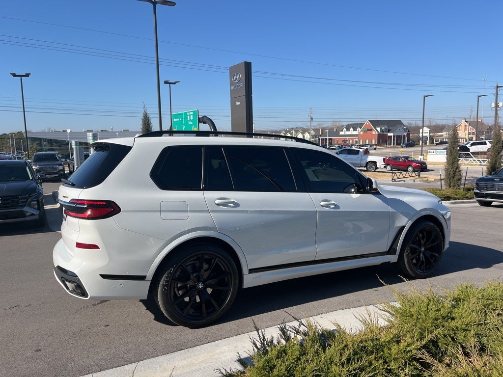 2023 BMW X7 xDrive40i
