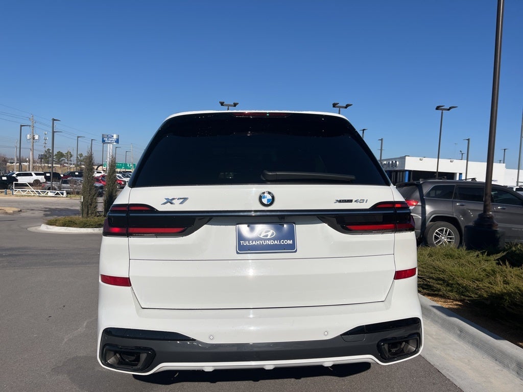 2023 BMW X7 xDrive40i