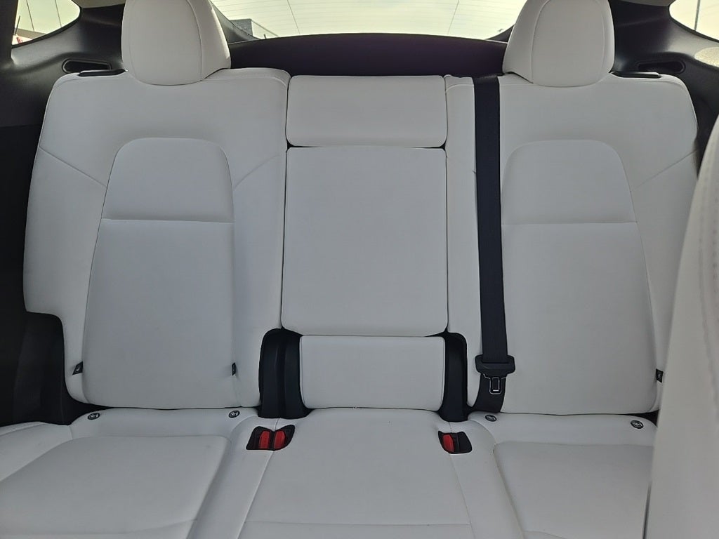 2025 Tesla Model Y Long Range