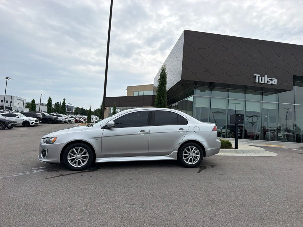 2016 Mitsubishi Lancer ES