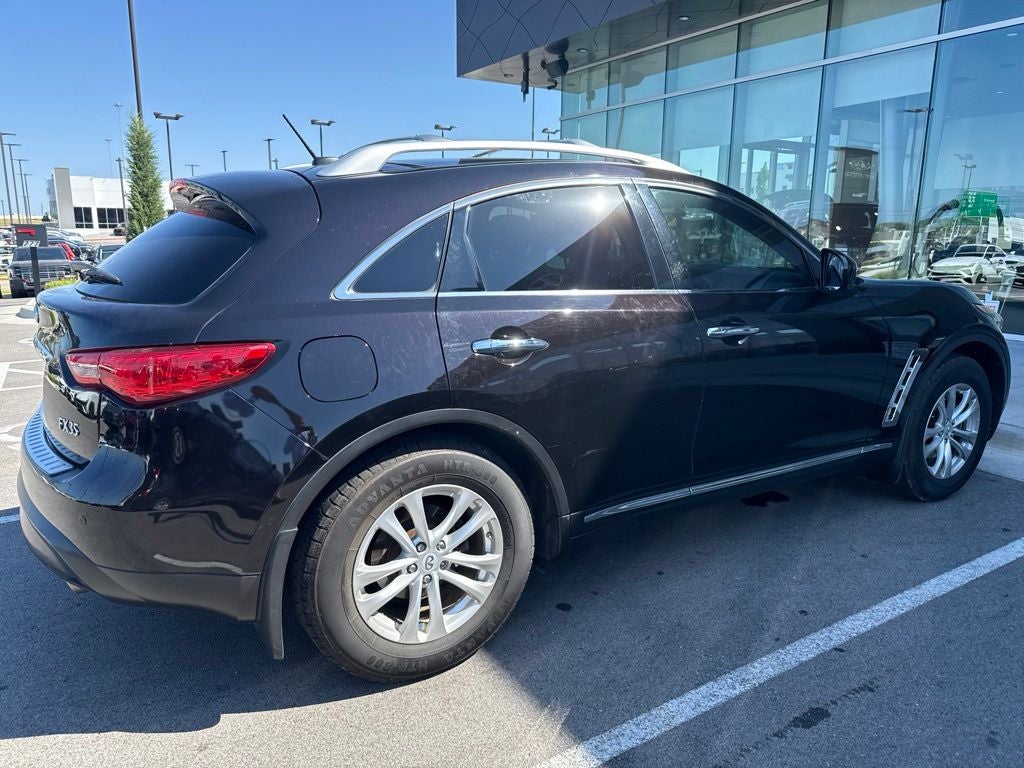 2011 INFINITI FX35 Base