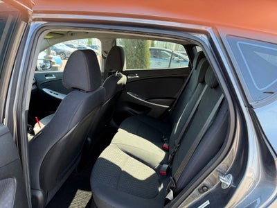 2013 Hyundai Accent SE