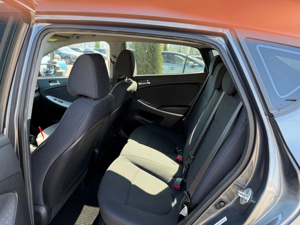 2013 Hyundai Accent SE