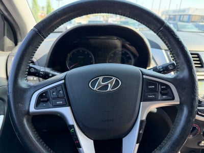 2013 Hyundai Accent SE