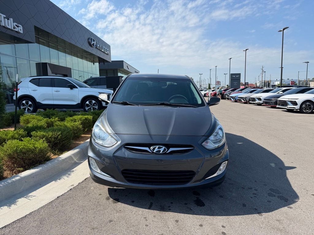 2013 Hyundai Accent SE