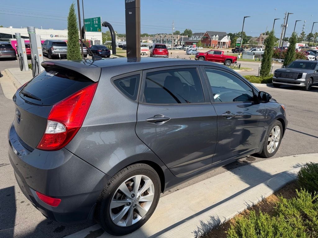 2013 Hyundai Accent SE