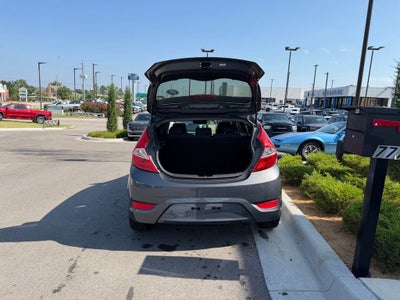 2013 Hyundai Accent SE
