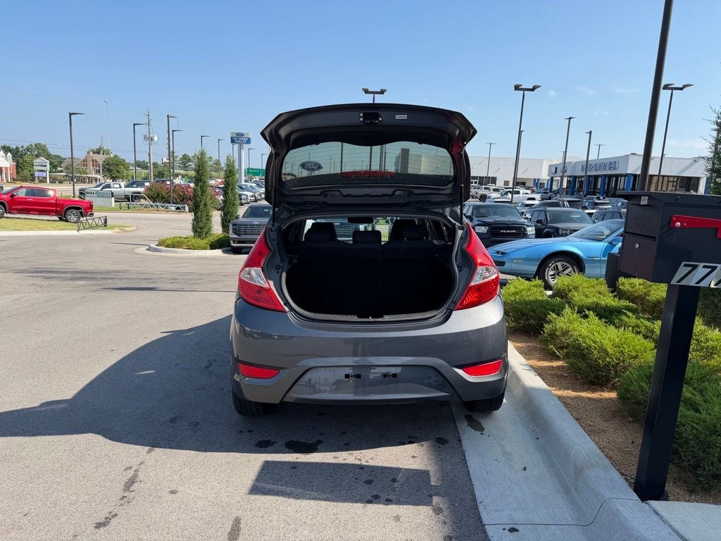 2013 Hyundai Accent SE