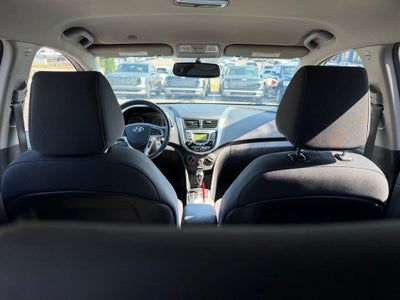 2013 Hyundai Accent SE