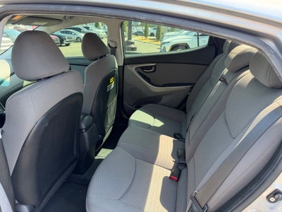 2014 Hyundai Elantra SE