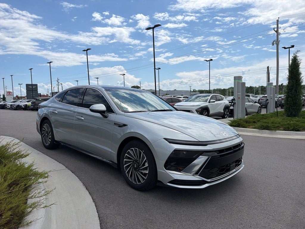 2026 Hyundai Sonata Hybrid SEL