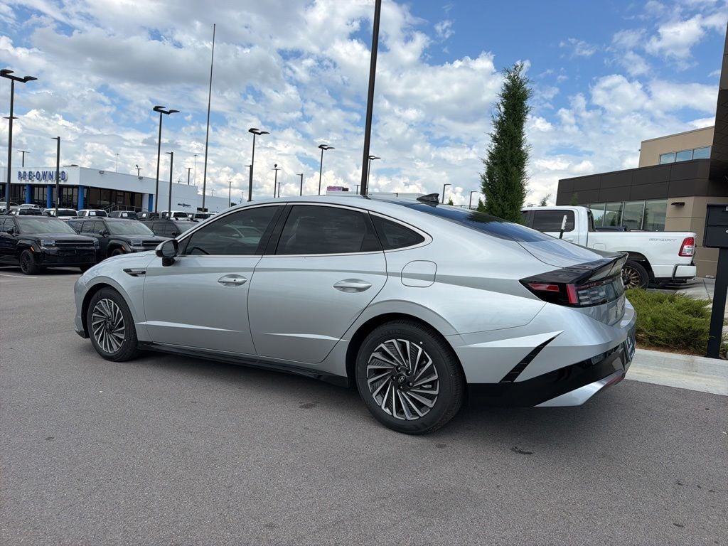 2026 Hyundai Sonata Hybrid SEL